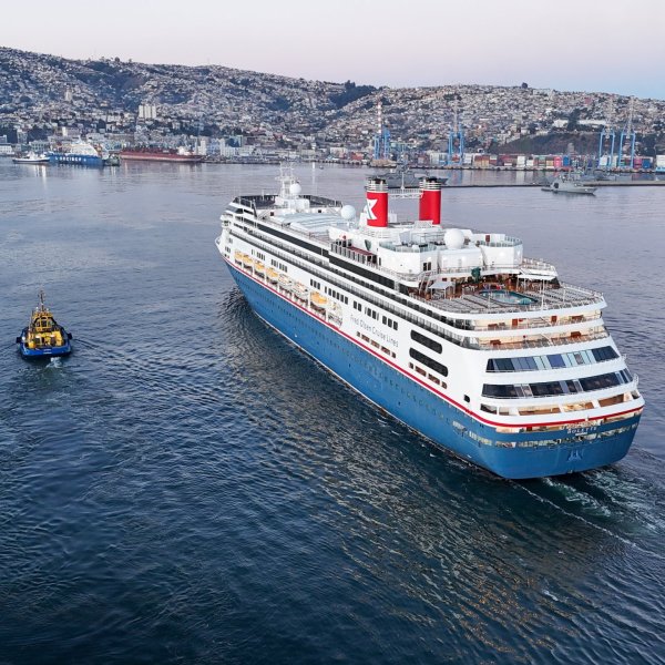 Puerto Valparaíso se prepara para el peak de cruceros: 13 naves confirmadas para el tramo final de temporada